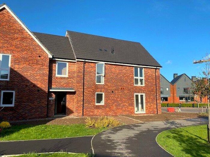 1 Bedroom Apartment To Rent In Valdez House, Abbotswood Common Road, Romsey, SO51