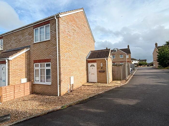1 Bedroom Ground Maisonette To Rent In Larkins Close, Potton, Sandy, SG19