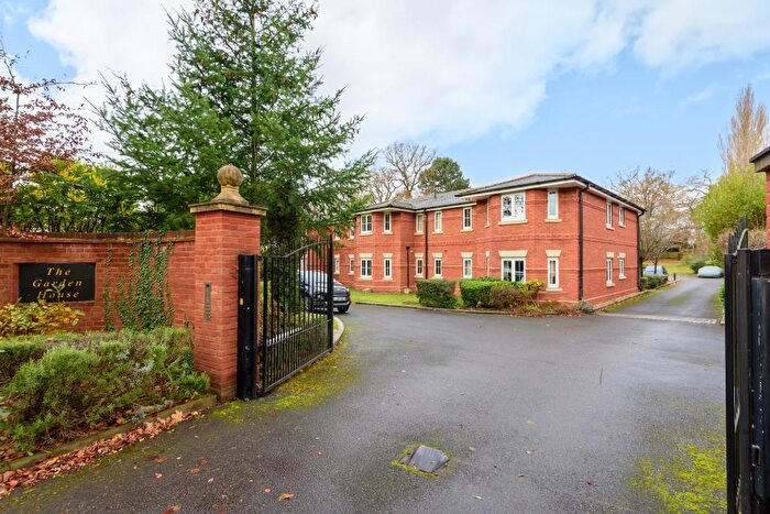 2 Bedroom Flat To Rent In Sunningdale, Berkshire, SL5