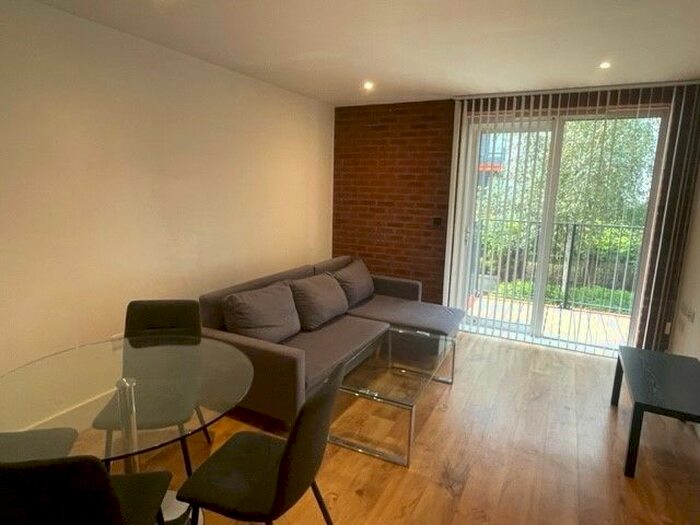 1 Bedroom Flat To Rent In Warehouse Court, Major Draper Street, London, SE18