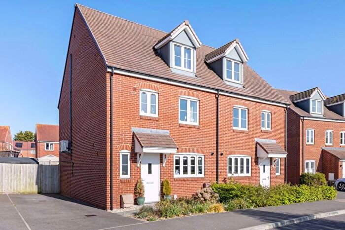4 Bedroom Semi-Detached House For Sale In Osborn Drive, Chichester, PO20