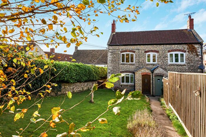 4 Bedroom Semi Detached House For Sale In High Street, Hillesley, GL12