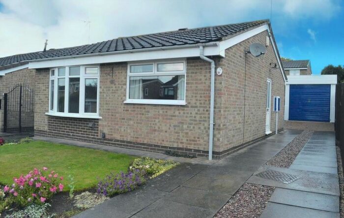 2 Bedroom Bungalow To Rent In Garfield Close, Littleover, Derby, DE23