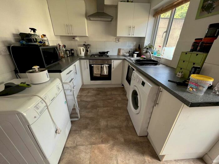 2 Bedroom Property To Rent In Stoneable Road, Radstock, Somerset, BA3