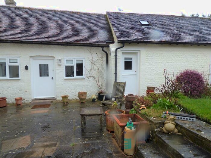 1 Bedroom Detached House To Rent In High Street, Angmering, BN16