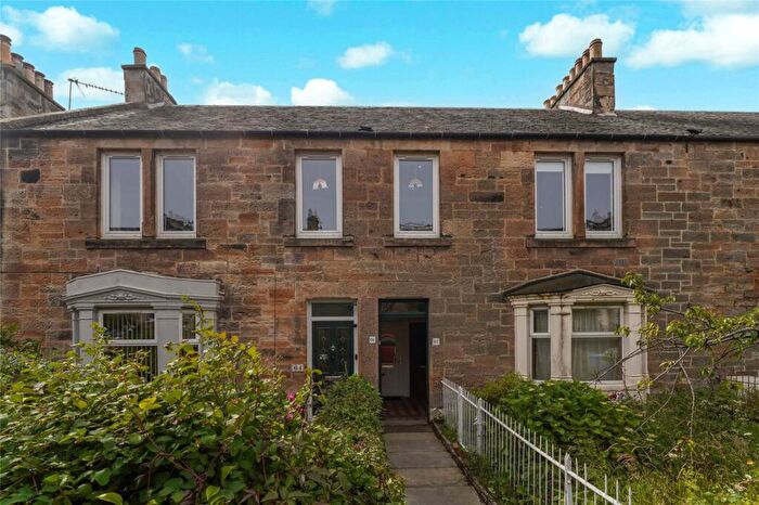 3 Bedroom Flat For Sale In Ferguson Place, Burntisland, KY3