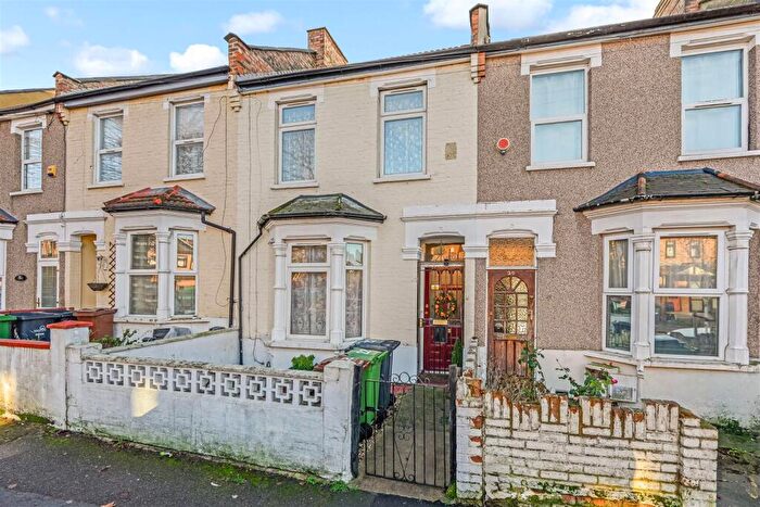 3 Bedroom House For Sale In Gainsford Road, Walthamstow, E17