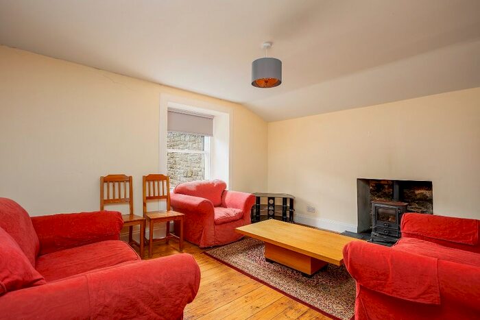 2 Bedroom Flat To Rent In Rose Street, Central, Edinburgh, EH2