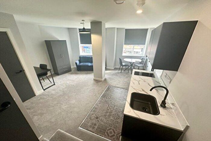 Studio To Rent In Silver Street, Wakefield, WF1