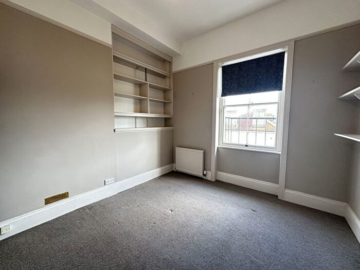 2 Bedroom Flat To Rent In Dyke Road, Brighton, BN1