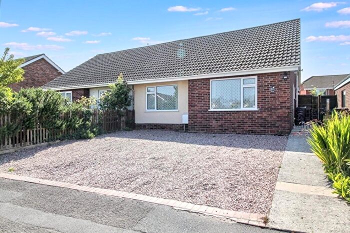 2 Bedroom Semi-Detached Bungalow For Sale In Leigh Furlong Road, Street, BA16