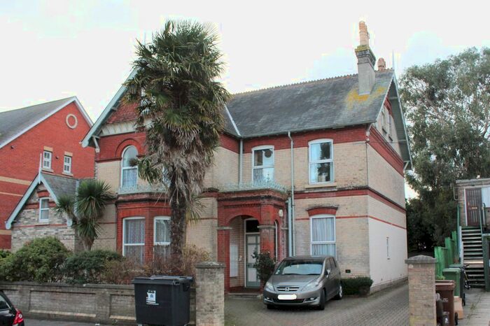 1 Bedroom Flat To Rent In Kirtleton Avenue, Weymouth DT4