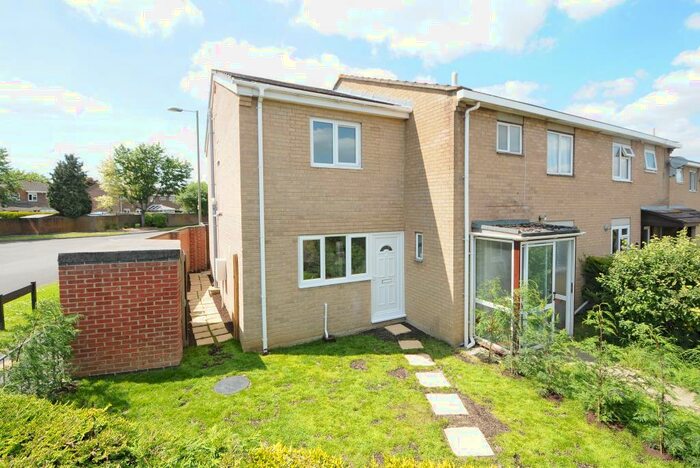 2 Bedroom End Of Terrace House To Rent In Kidlington, Oxfordshire, OX5