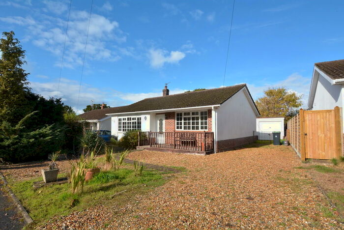 4 Bedroom Detached Bungalow To Rent In Forest View Drive, Wimborne, BH21