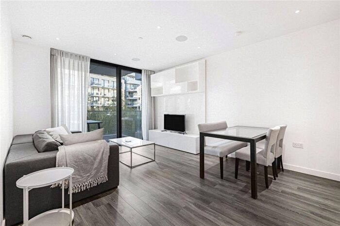 2 Bedroom Flat To Rent In Catalina House, Goodman's Fields, Aldgate, London, E1