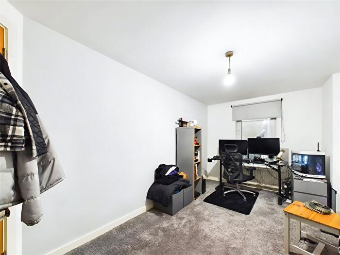 2 Bedroom Apartment For Sale In Waterfront Plaza, Nottingham, NG2