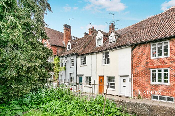 2 Bedroom Terraced House To Rent In Manor Street, Buckingham, MK18