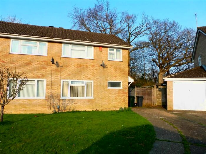 3 Bedroom Semi-Detached House To Rent In Bargates, Kingsnorth, Ashford, TN23