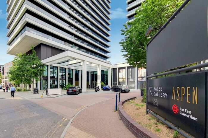 Studio To Rent In Wardian London, Canary Wharf, London, E14