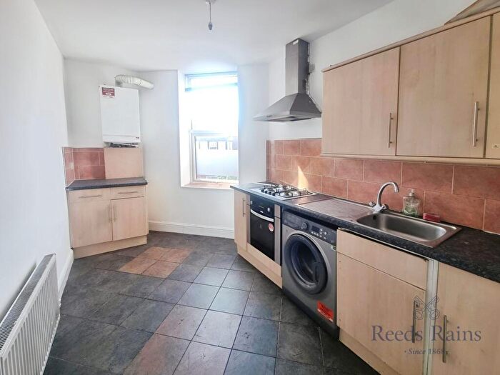 2 Bedroom Apartment To Rent In Crosby Road North, Liverpool, Merseyside, L22