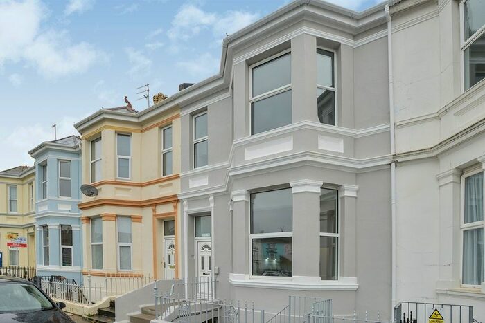 3 Bedroom Flat To Rent In Northumberland Terrace, Plymouth, PL1