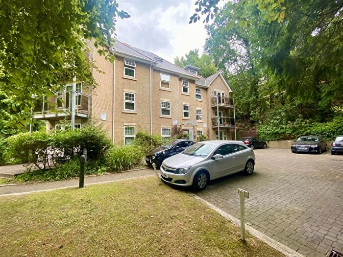 2 Bedroom Flat To Rent In North Road, Lower Parkstone, BH14