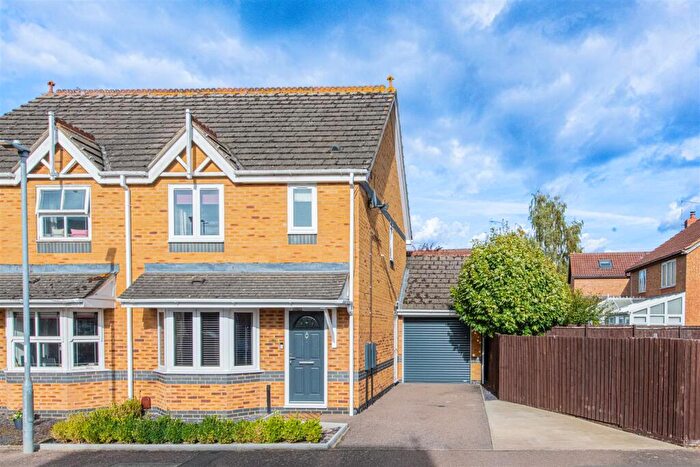 3 Bedroom Semi Detached House For Sale In St. Amandas Close, Kettering, NN15