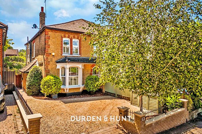 5 Bedroom Semi-Detached House For Sale In Stag Lane, Buckhurst Hill, IG9
