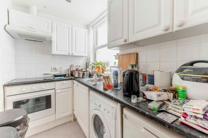 Studio To Rent In Emperors Gate, South Kensington, London, SW7