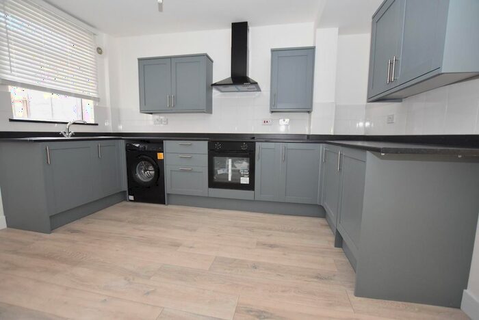 2 Bedroom End Of Terrace House To Rent In Hipper Street West, Brampton, Chesterfield, S40