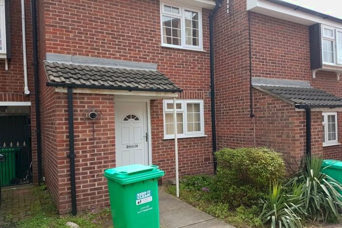 2 Bedroom Terraced House To Rent In Clinton Court, Nottingham, NG1