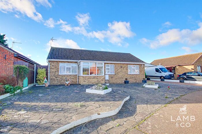 3 Bedroom Detached Bungalow For Sale In Hawkendon Road, Clacton-On-Sea, CO16