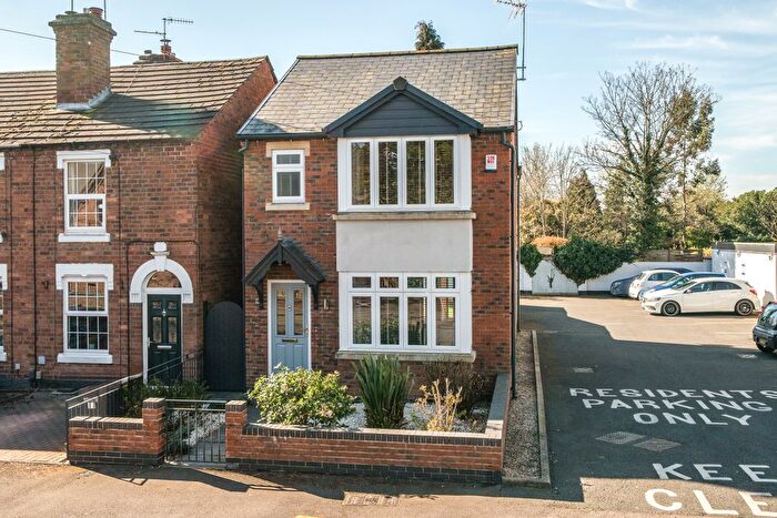 3 Bedroom Detached House For Sale In Northumberland Avenue, Kidderminster, DY11