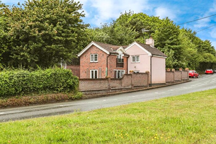 3 Bedroom Detached House For Sale In Main Road, Shotley, Ipswich, IP9