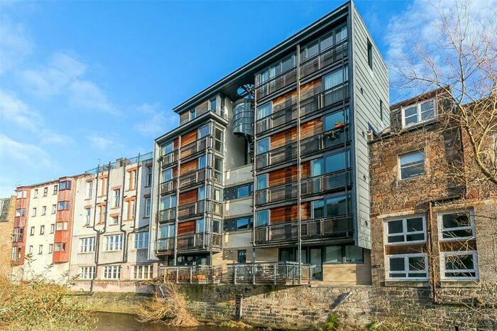 2 Bedroom Flat To Rent In Dean Bank Lane, Edinburgh, EH3