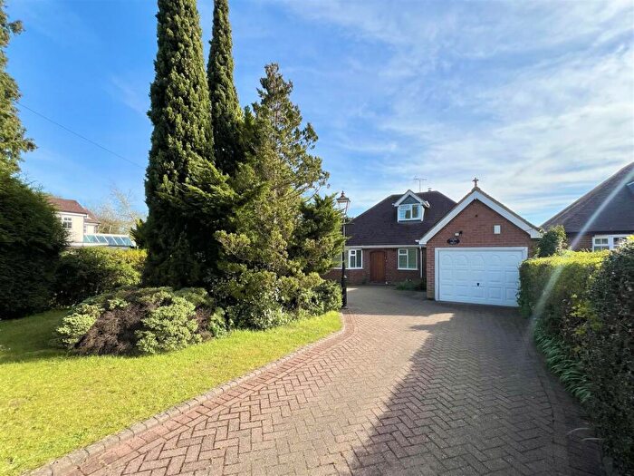 3 Bedroom Detached Bungalow For Sale In Belbroughton Road, Clent, Stourbridge, DY9