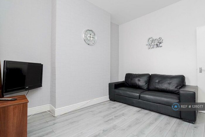 4 Bedroom Terraced House To Rent In Gainsborough Road, Liverpool, L15