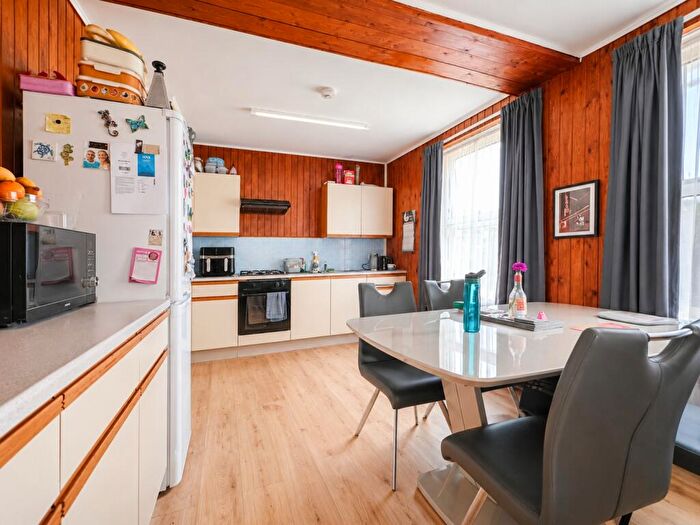 4 Bedroom Maisonette To Rent In Hereson Road, Ramsgate, Kent, CT11