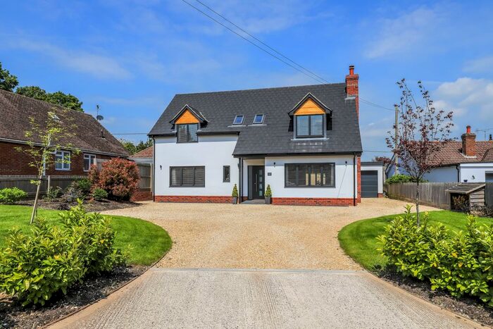 4 Bedroom Country House For Sale In Firs Road, Firsdown, Salisbury, Wiltshire, SP5