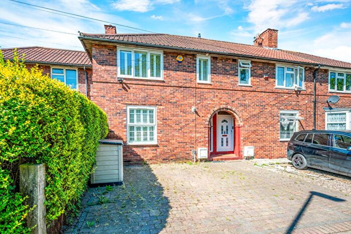 3 Bedroom Terraced House For Sale In Green Lane, Morden, SM4