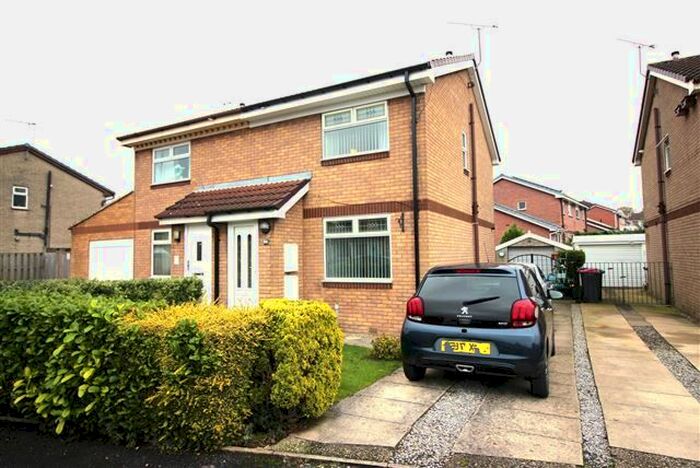 3 Bedroom Semi-Detached House To Rent In Hunters Drive, Throapham, S25