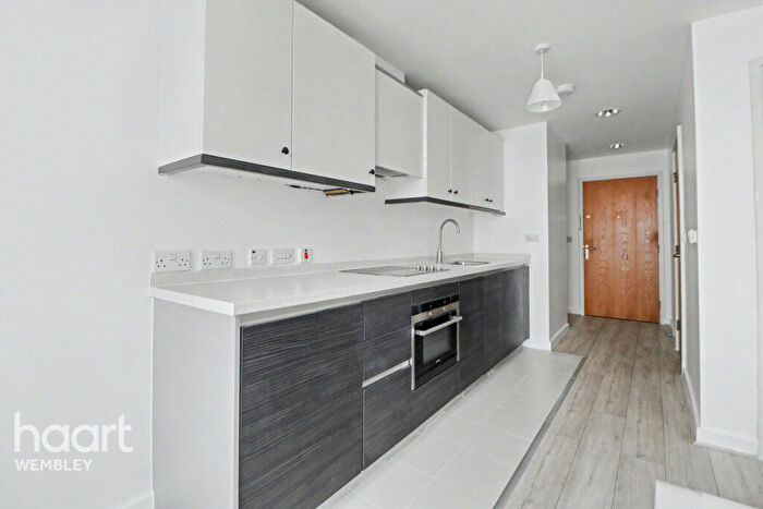1 Bedroom Apartment For Sale In Empire Way, Wembley, HA9