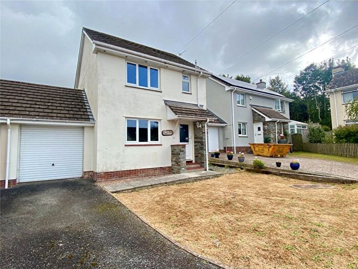 3 Bedroom Detached House For Sale In Oak Tree Drive, Barnstaple, EX32
