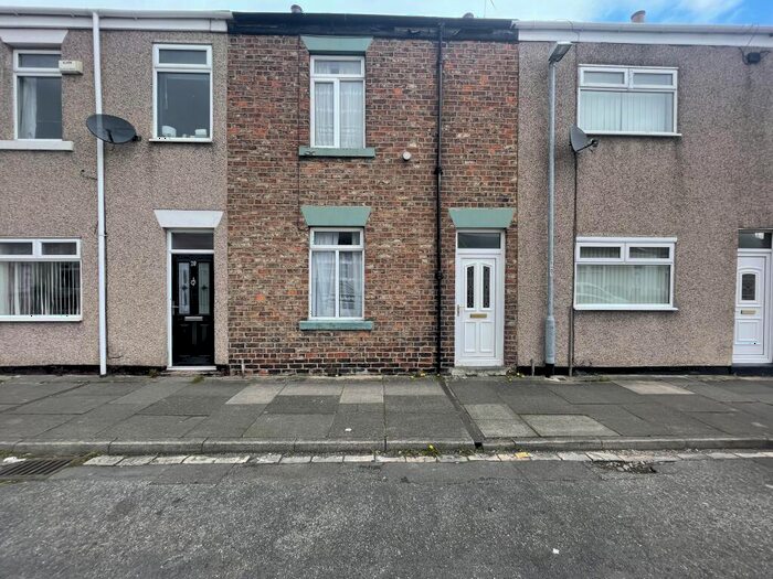 2 Bedroom House To Rent In Belgrave Street / Eastbourne - Darlington, DL1