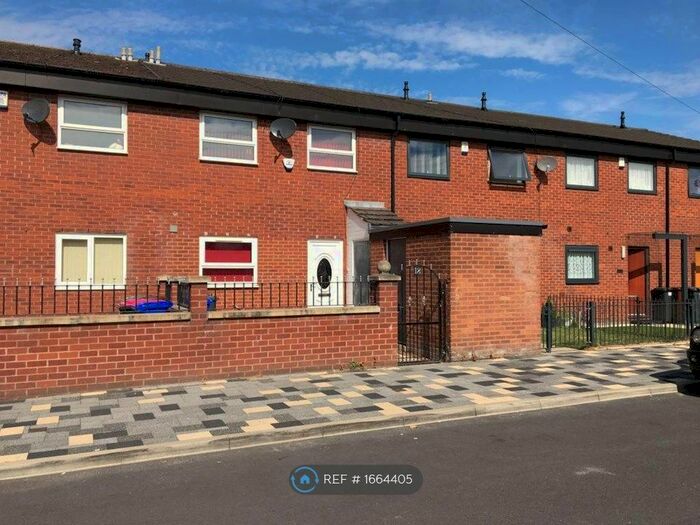 4 Bedroom Terraced House To Rent In Ewart Avenue, Salford, M5