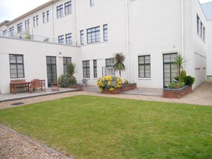2 Bedroom Apartment To Rent In The Courtlands, Sully, Penarth, CF64