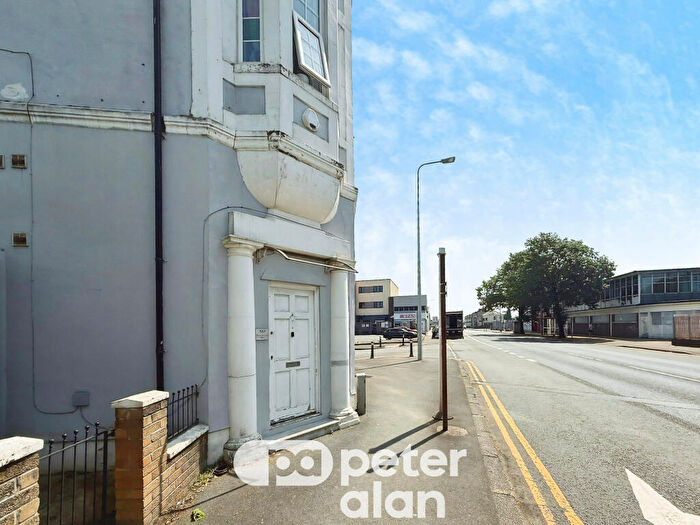 2 Bedroom Flat To Rent In Ty Pwll Coch House, Cowbridge Road East, CF5