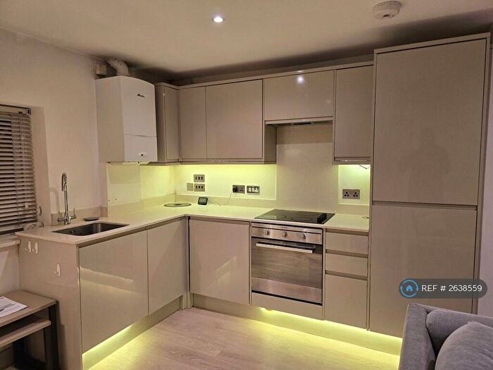 1 Bedroom Flat To Rent In London Court, Reading, RG1