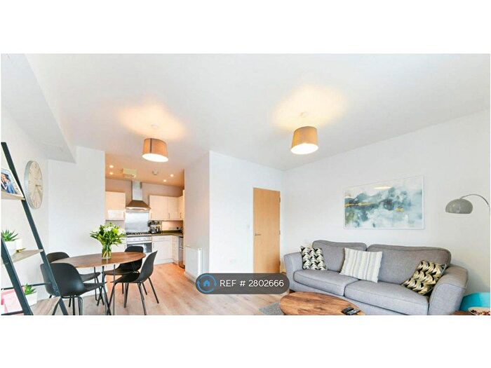 1 Bedroom Flat To Rent In Phelps Lodge, London, N1