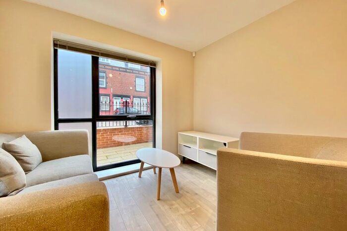 2 Bedroom Apartment To Rent In Green Quarter, Cross Green Lane, Leeds, LS9